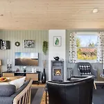 Ond - 600m From The Sea By Interhome *