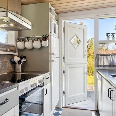 Ond - 600m From The Sea By Interhome *
