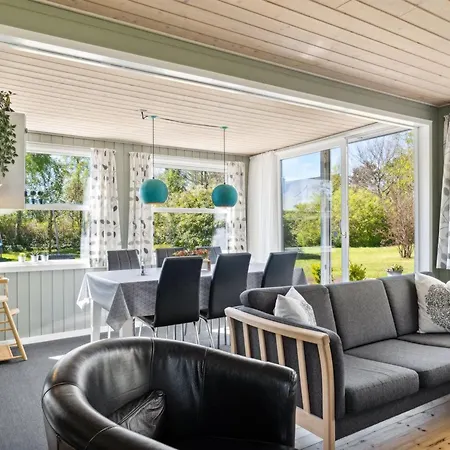 Vakantiehuis Ond - 600m From The Sea By Interhome *
