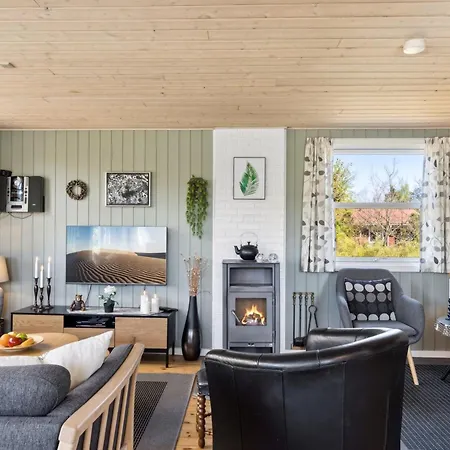 Ond - 600m From The Sea By Interhome *