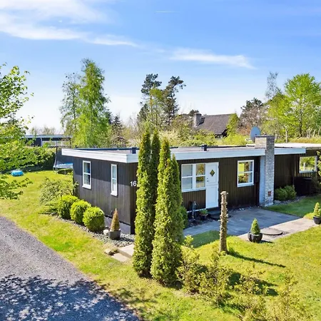 Ond - 600m From The Sea By Interhome Vakantiehuis *
